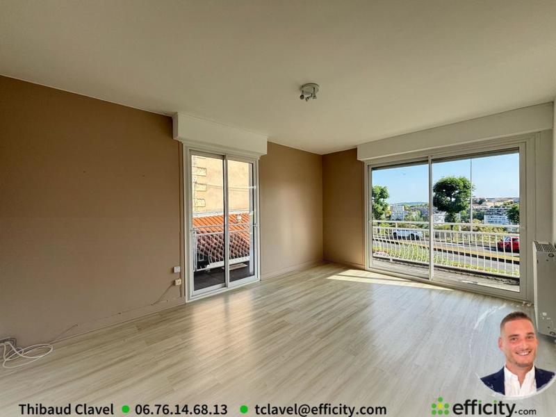 Maison - 170 m² - 8 pièces