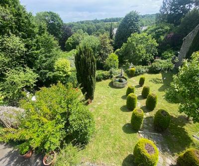 Propriété - 240 m² - 11 pièces