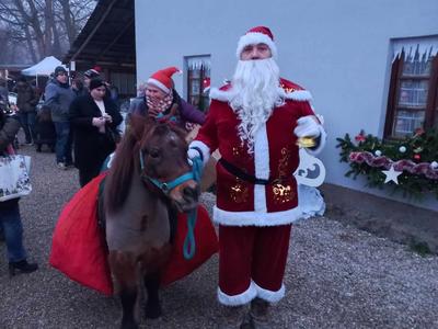 Ferme ouverte et petit marché de Noël