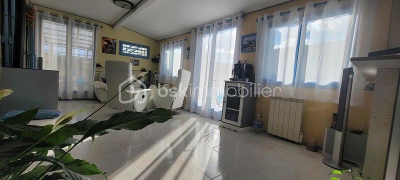 Maison - 98 m² - 6 pièces