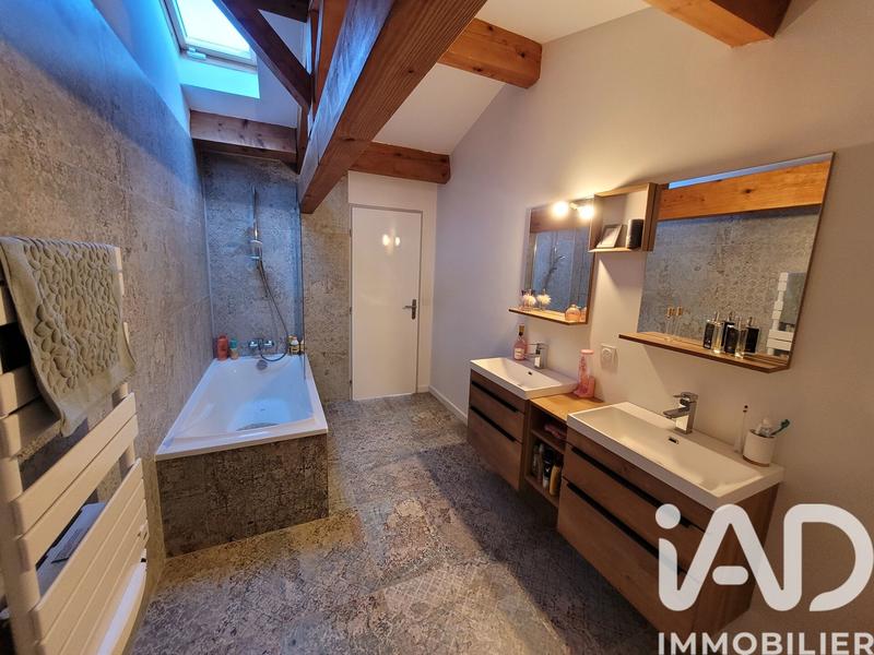 Maison - 182 m² - 6 pièces