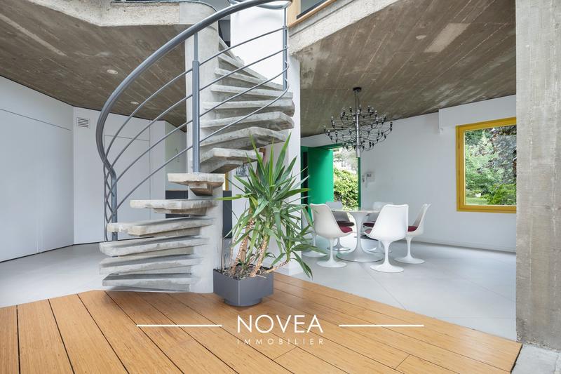 Maison - 199 m² - 6 pièces