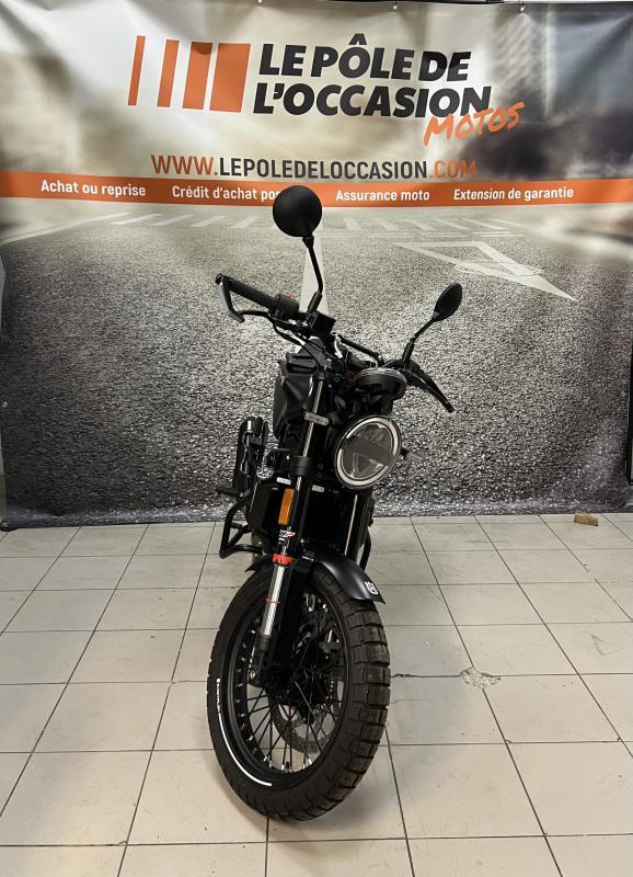 Husqvarna Svartpilen 125