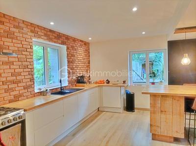 Maison - 123 m² - 6 pièces