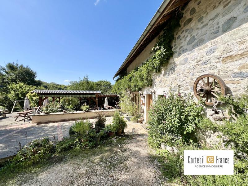 Ferme - 300 m² - 5 pièces