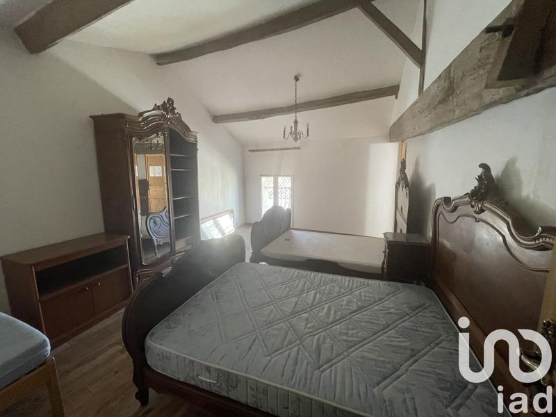 Maison - 752 m² - 4 pièces