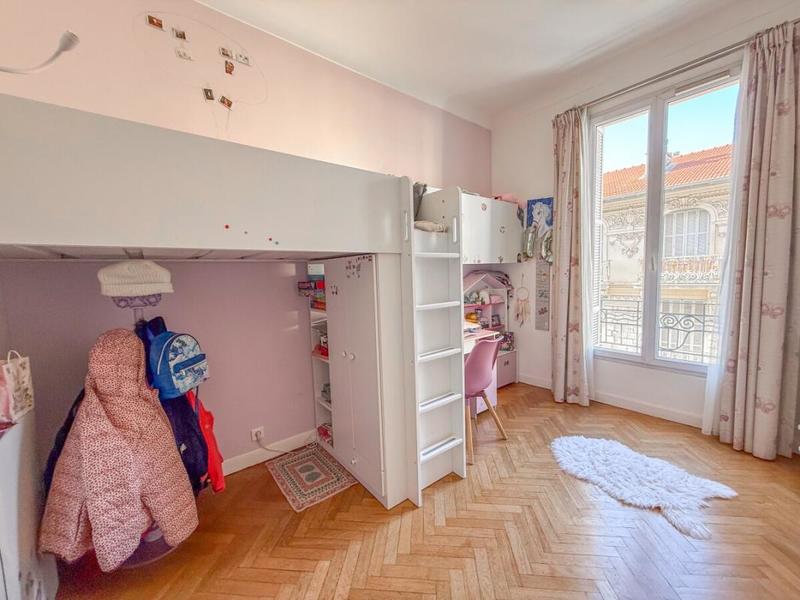 Appartement - 102 m² - 4 pièces