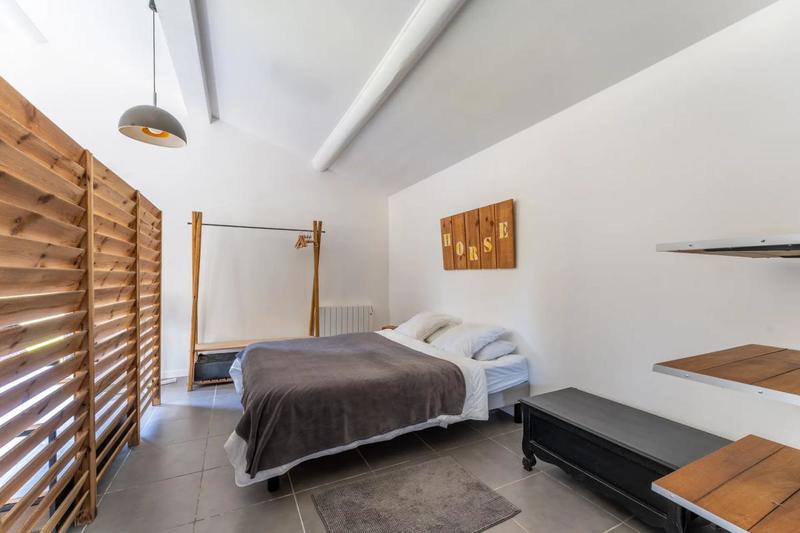 Maison - 180 m² - 8 pièces