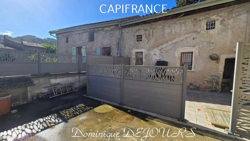 Maison - 105 m² - 5 pièces