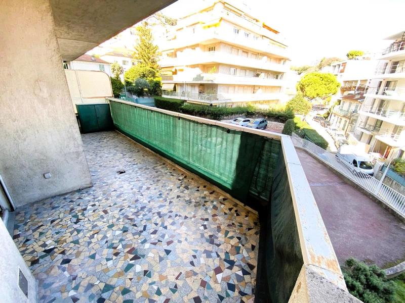 Appartement - 84 m² - 3 pièces