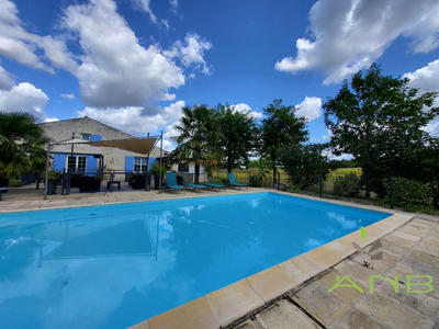 Maison - 200 m² - 10 pièces