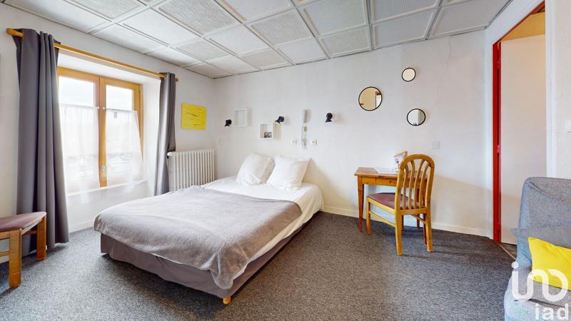 Local commercial - 606 m²