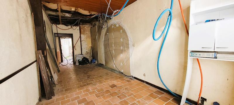 Immeuble - 90 m² - 5 pièces