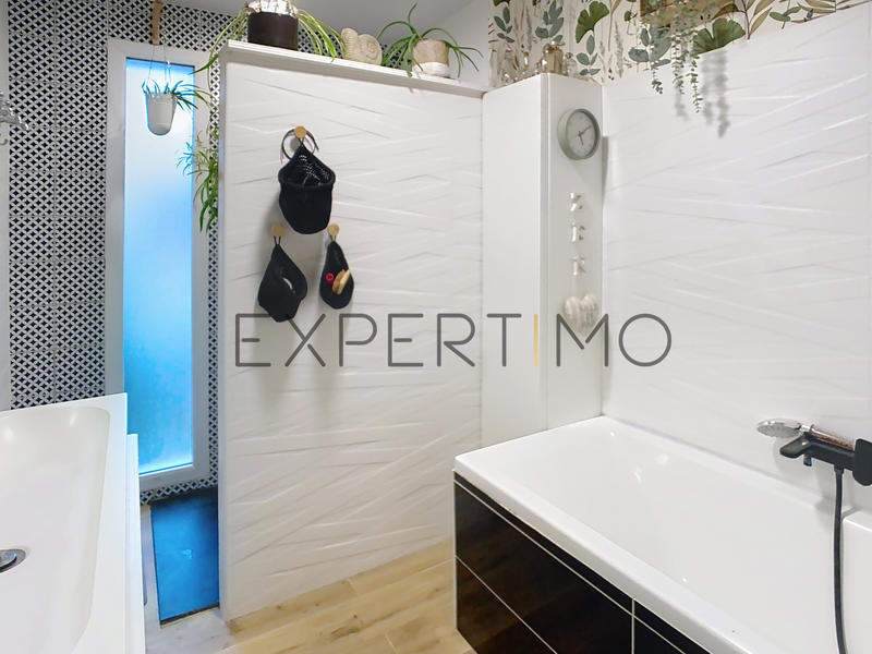 Maison - 124 m² - 7 pièces