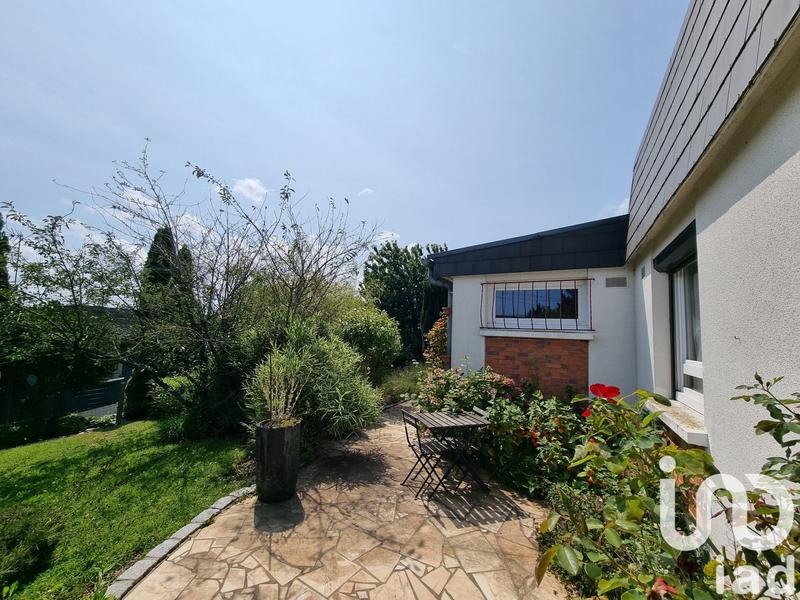 Maison - 90 m² - 5 pièces