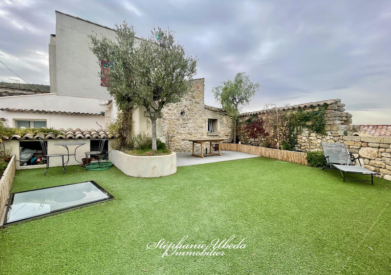 Maison - 235 m² - 6 pièces