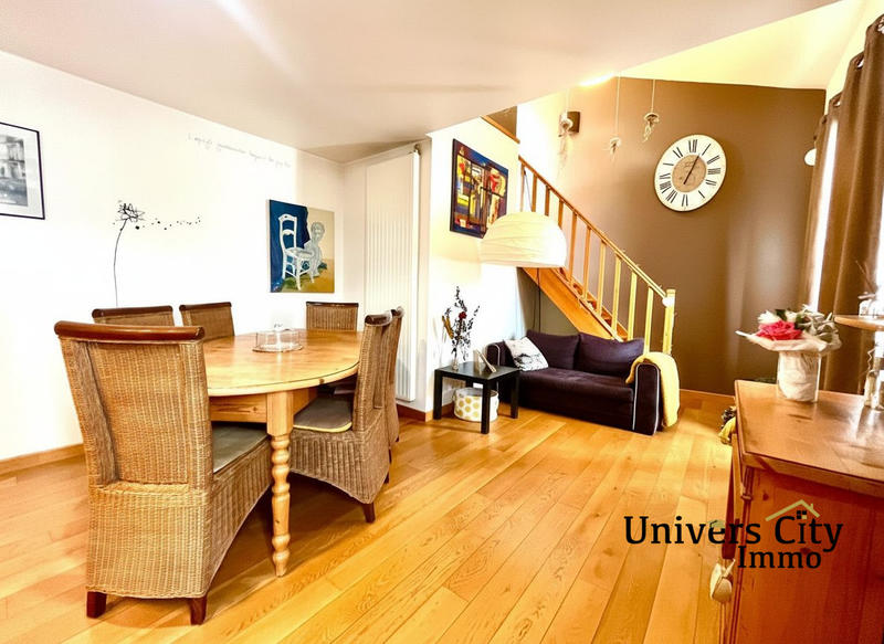 Maison - 149 m² - 7 pièces