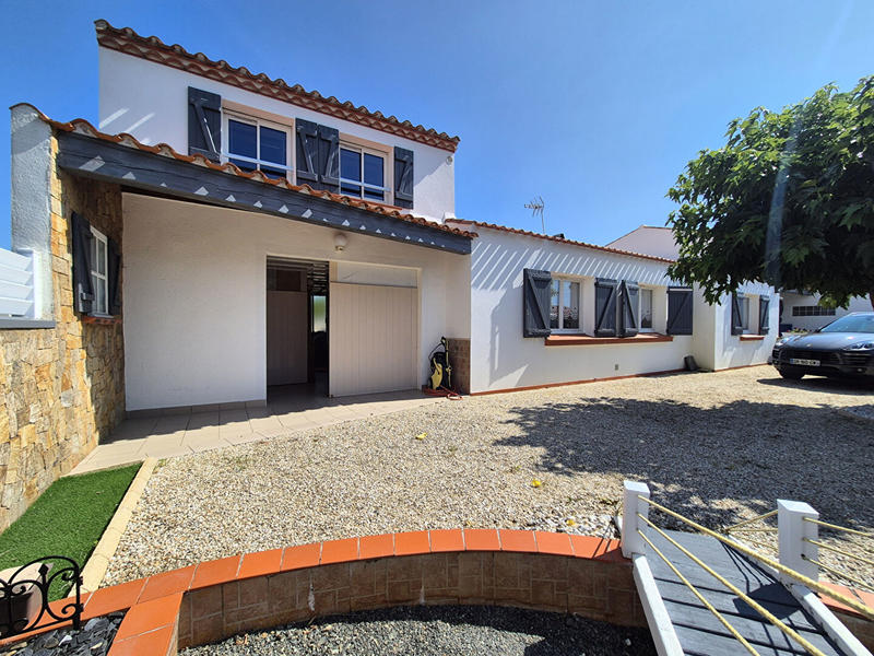 Maison - 185 m² - 8 pièces