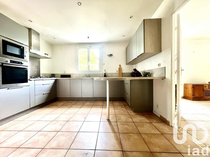 Maison - 214 m² - 7 pièces