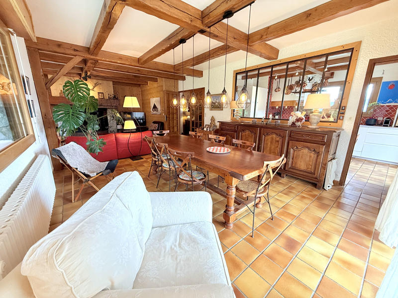 Châlet - 280 m² - 10 pièces