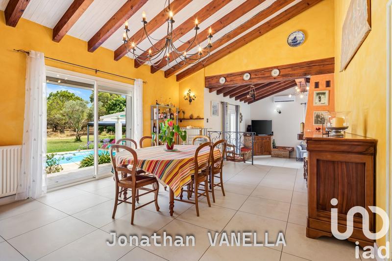 Maison - 238 m² - 8 pièces