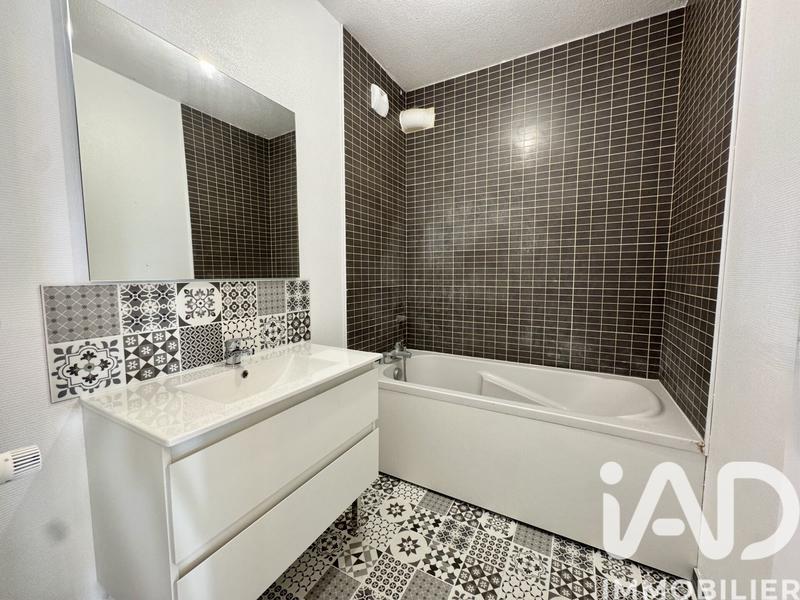 Appartement - 96 m² - 5 pièces