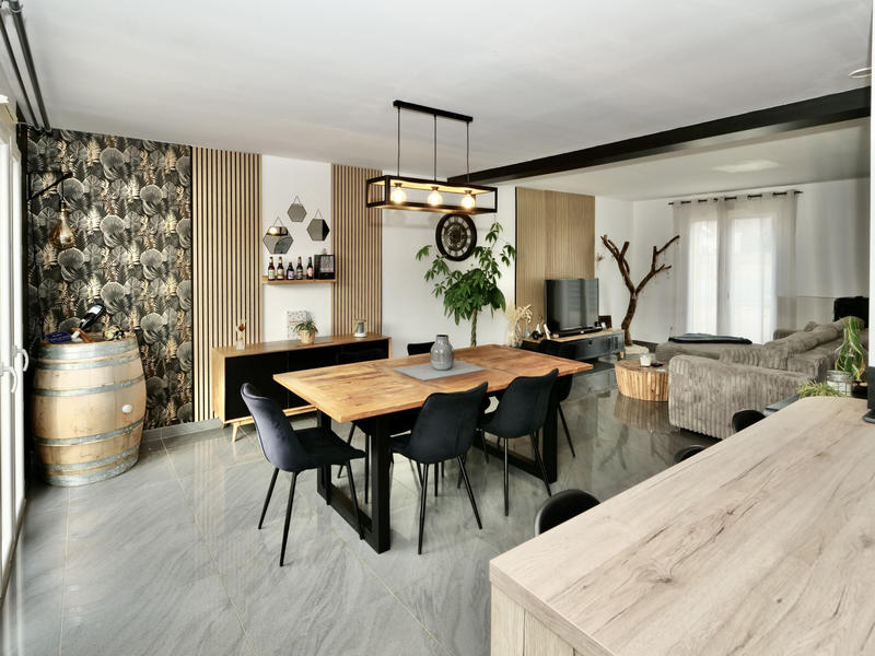 Maison - 128 m² - 6 pièces