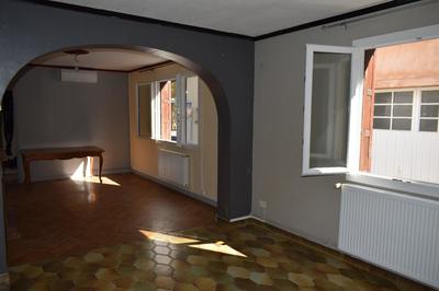 Maison - 93 m² - 6 pièces