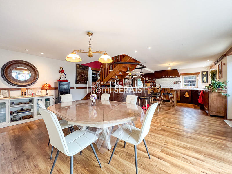 Maison - 187 m² - 5 pièces