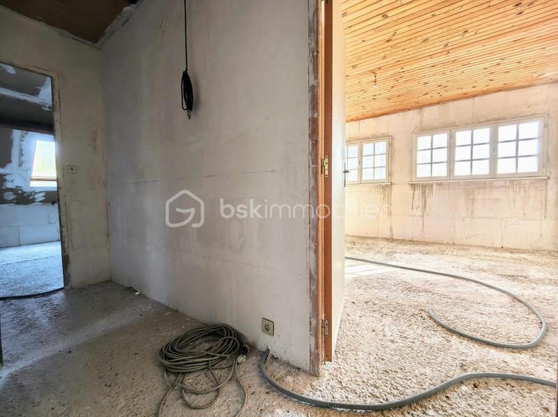 Maison - 150 m² - 8 pièces