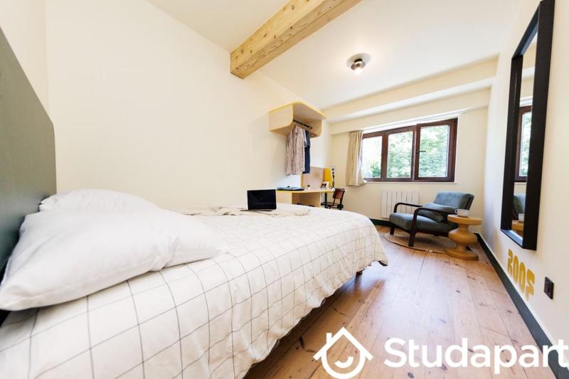 Chambre - 12 m² - 1 pièce