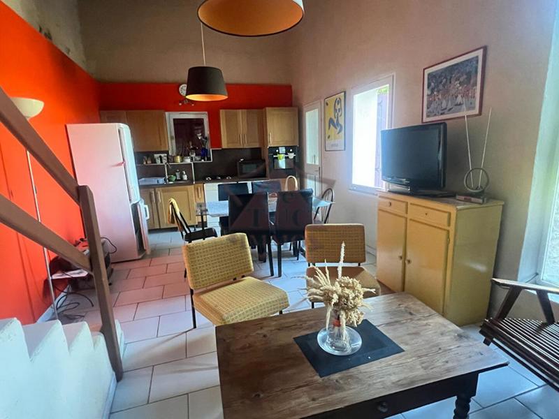 Maison en pierre - 97 m² - 5 pièces