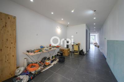 Maison - 99 m² - 4 pièces