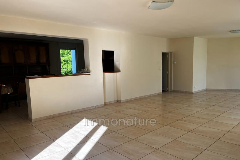 Villa - 197 m² - 7 pièces