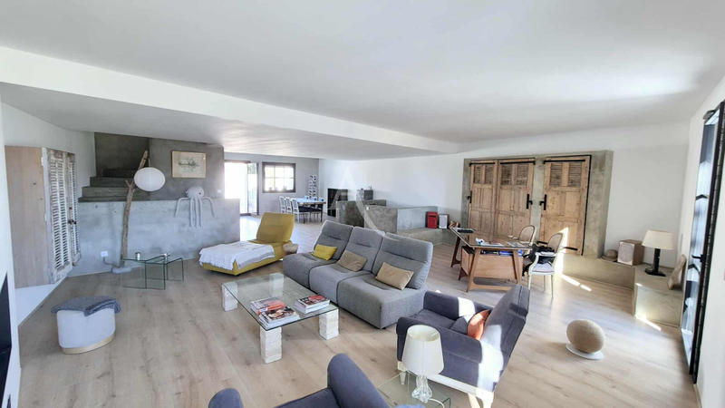 Maison - 150 m² - 6 pièces