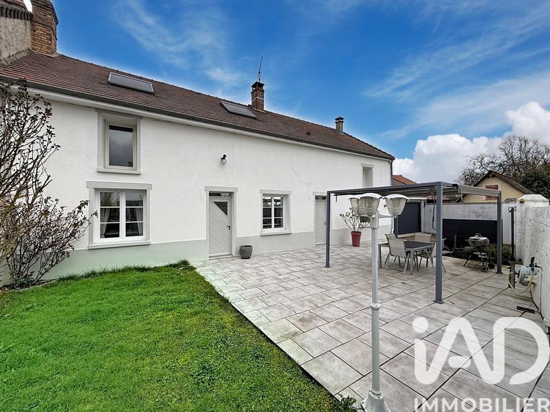 Maison - 152 m² - 7 pièces