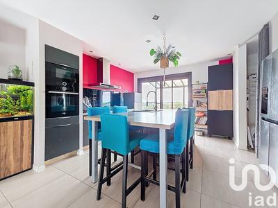 Maison - 168 m² - 8 pièces