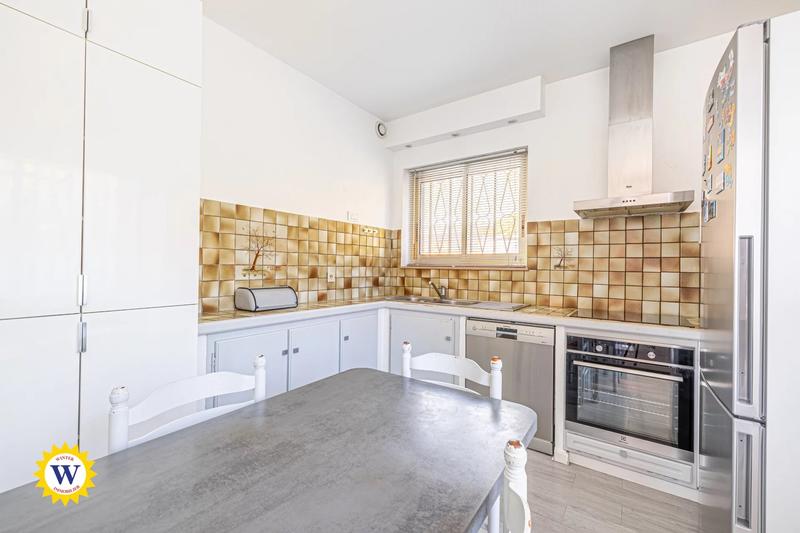 Villa - 211 m² - 7 pièces