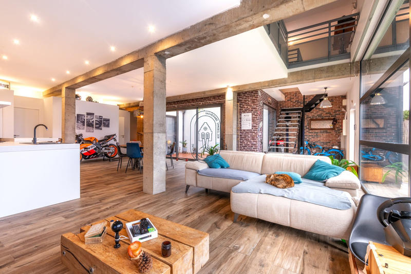 Maison - 190 m² - 5 pièces