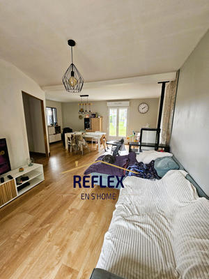 Maison - 104 m² - 5 pièces