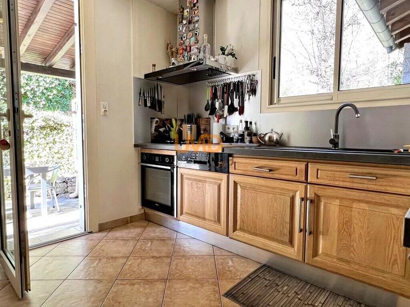 Maison - 95 m² - 4 pièces