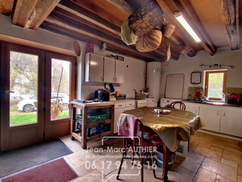 Maison - 293 m² - 9 pièces