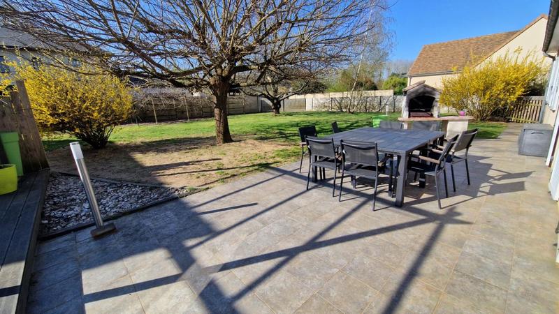 Maison - 187 m² - 6 pièces