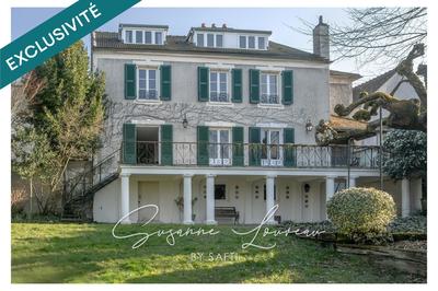 Villa - 253 m² - 10 pièces