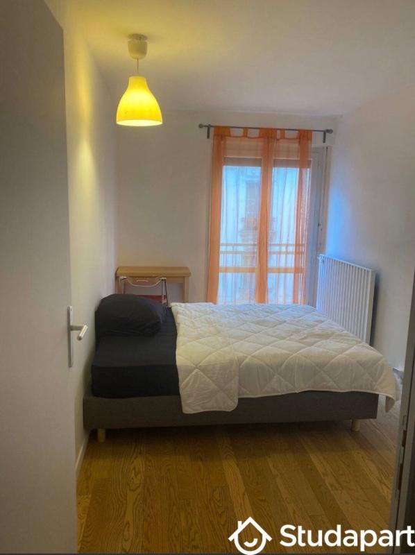 Chambre - 9 m² - 1 pièce