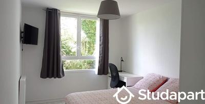 Chambre - 11 m² - 1 pièce