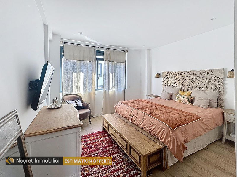 Appartement - 135 m² - 5 pièces