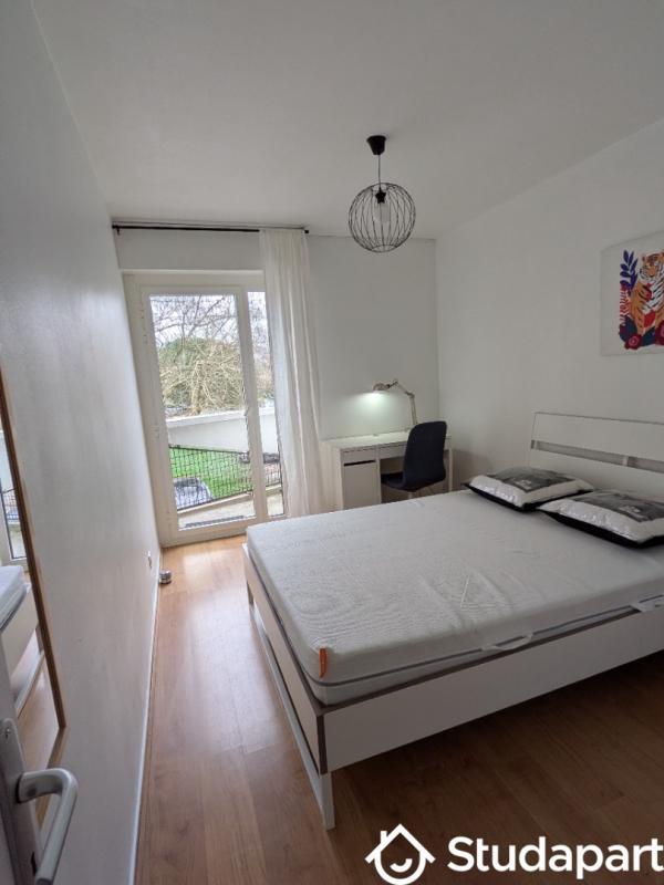 Chambre - 10 m² - 1 pièce