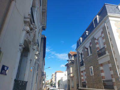 Maison - 238 m² - 8 pièces