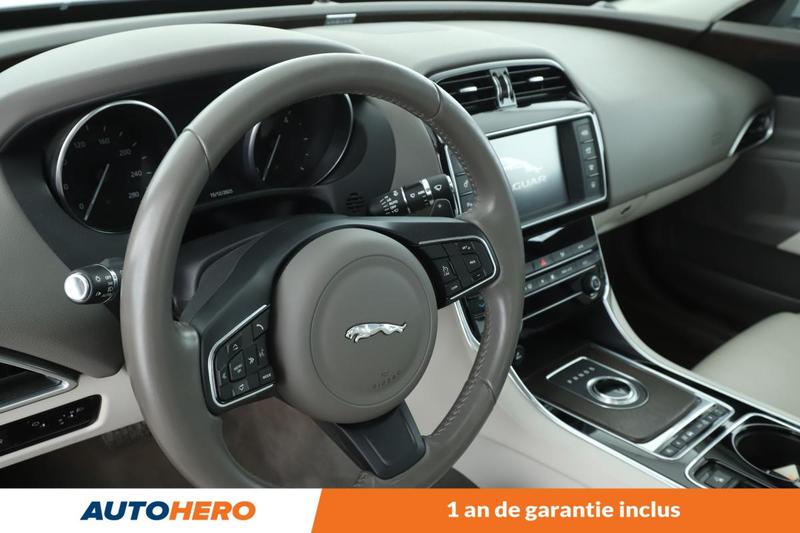 Jaguar Xe 2.0d E-Performance Prestige 163 ch